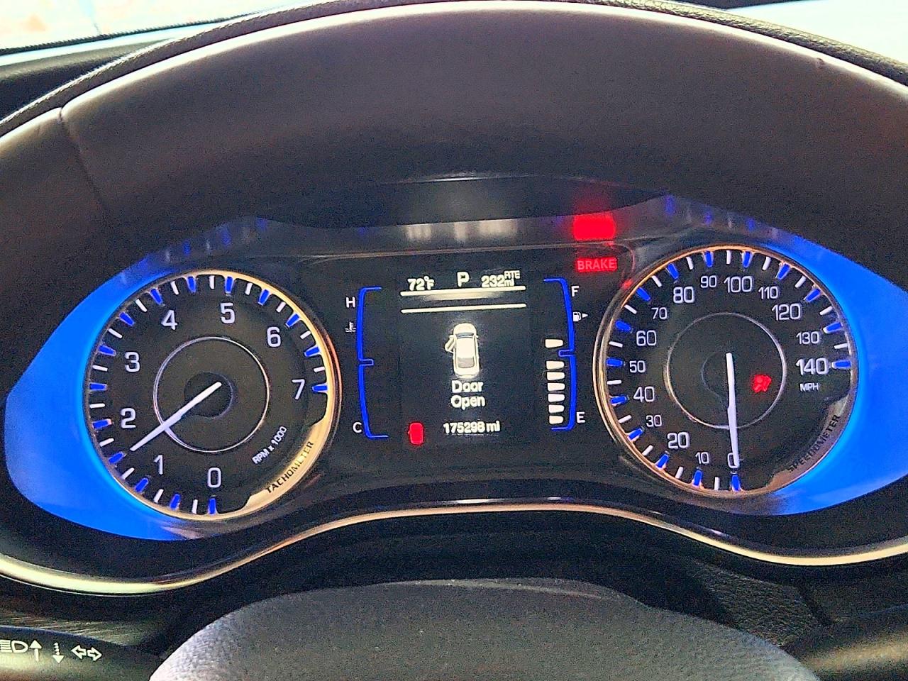 2015 CHRYSLER 200