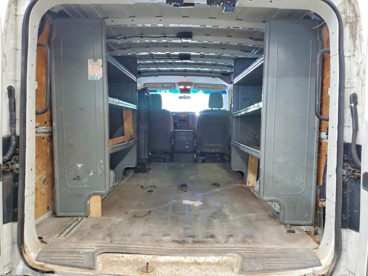 2015 NISSAN NV