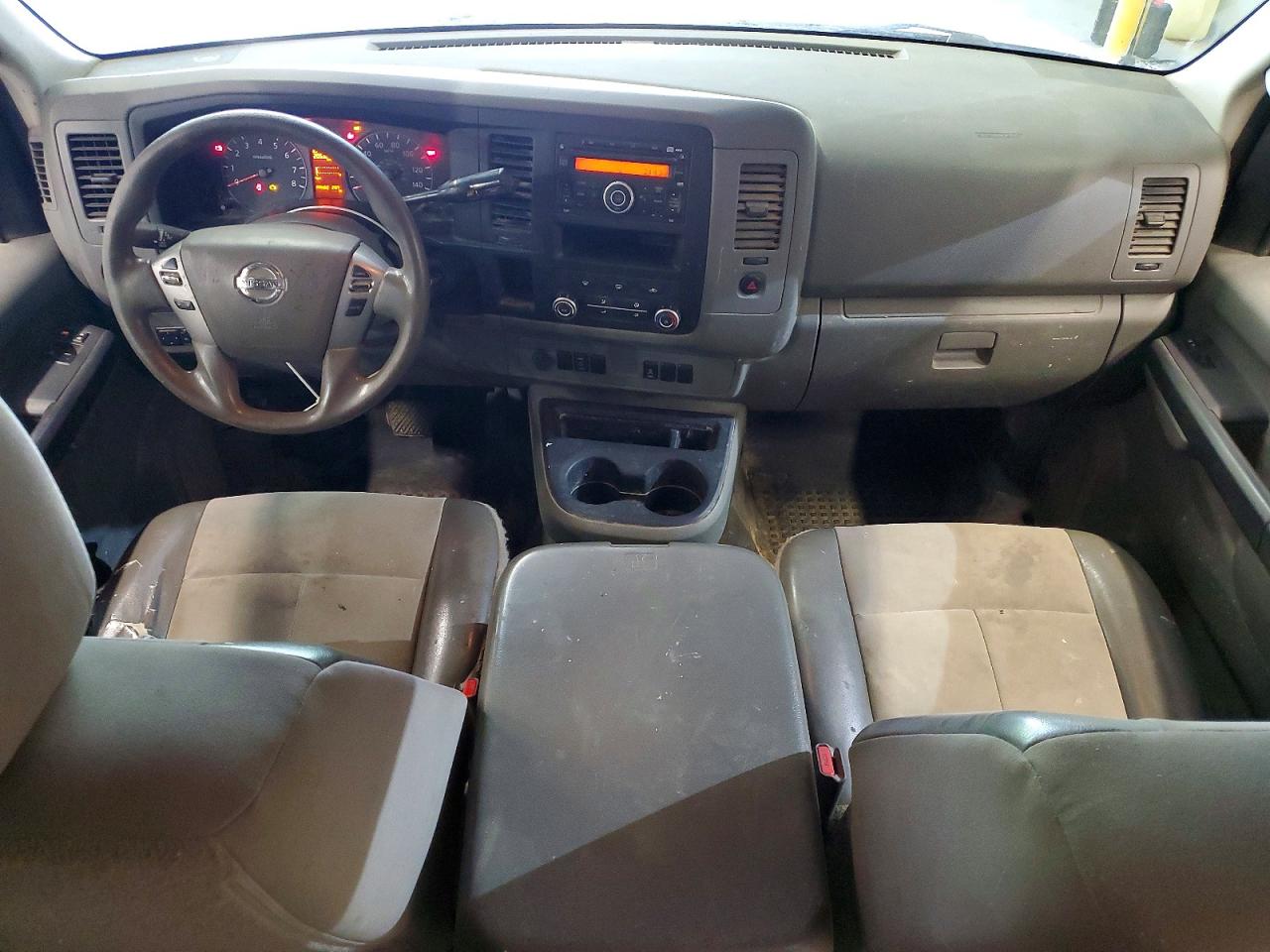 2015 NISSAN NV