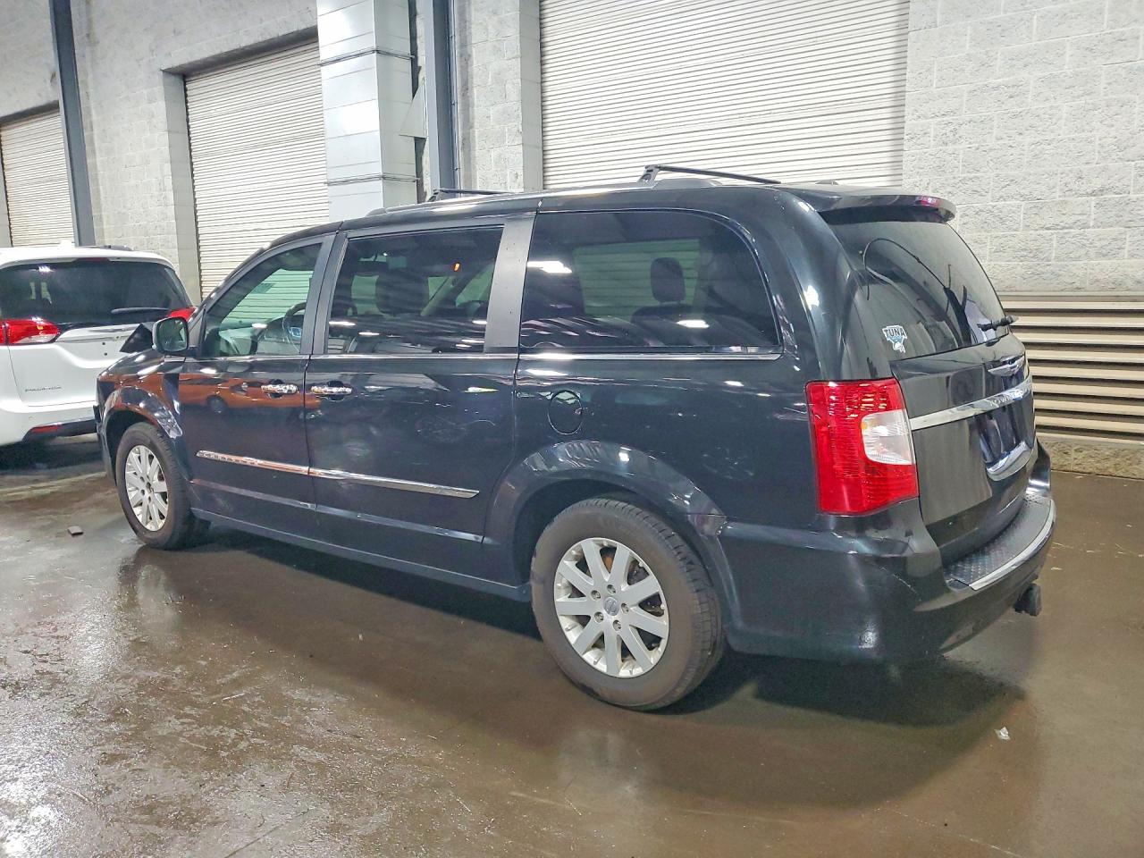 2016 CHRYSLER MINIVAN