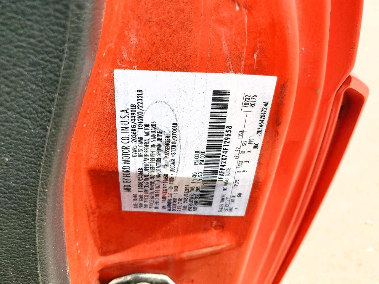 2004 FORD MUSTANG