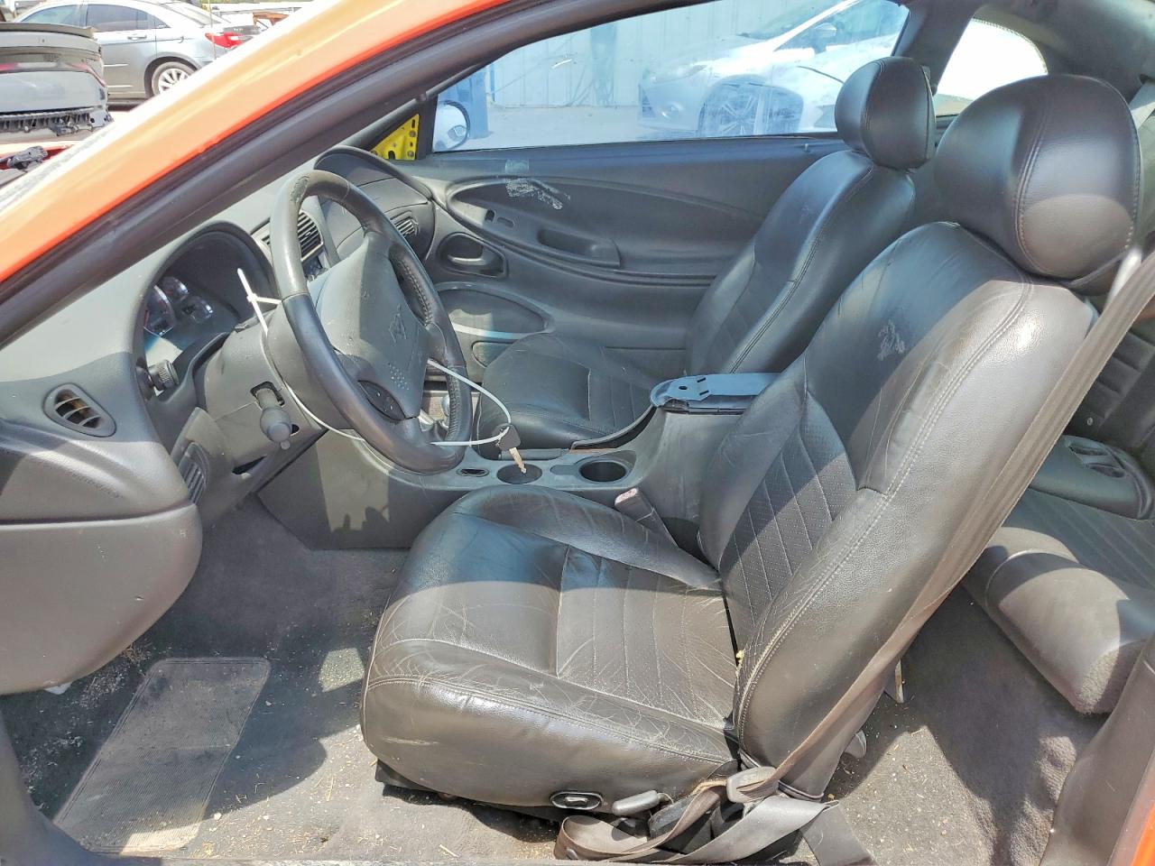 2004 FORD MUSTANG