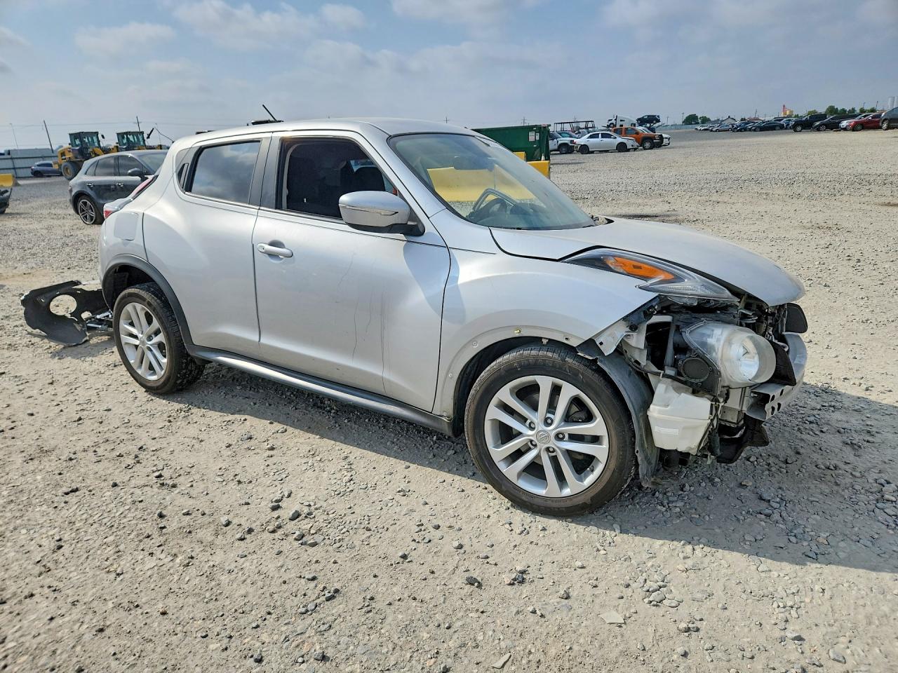 2015 NISSAN JUKE