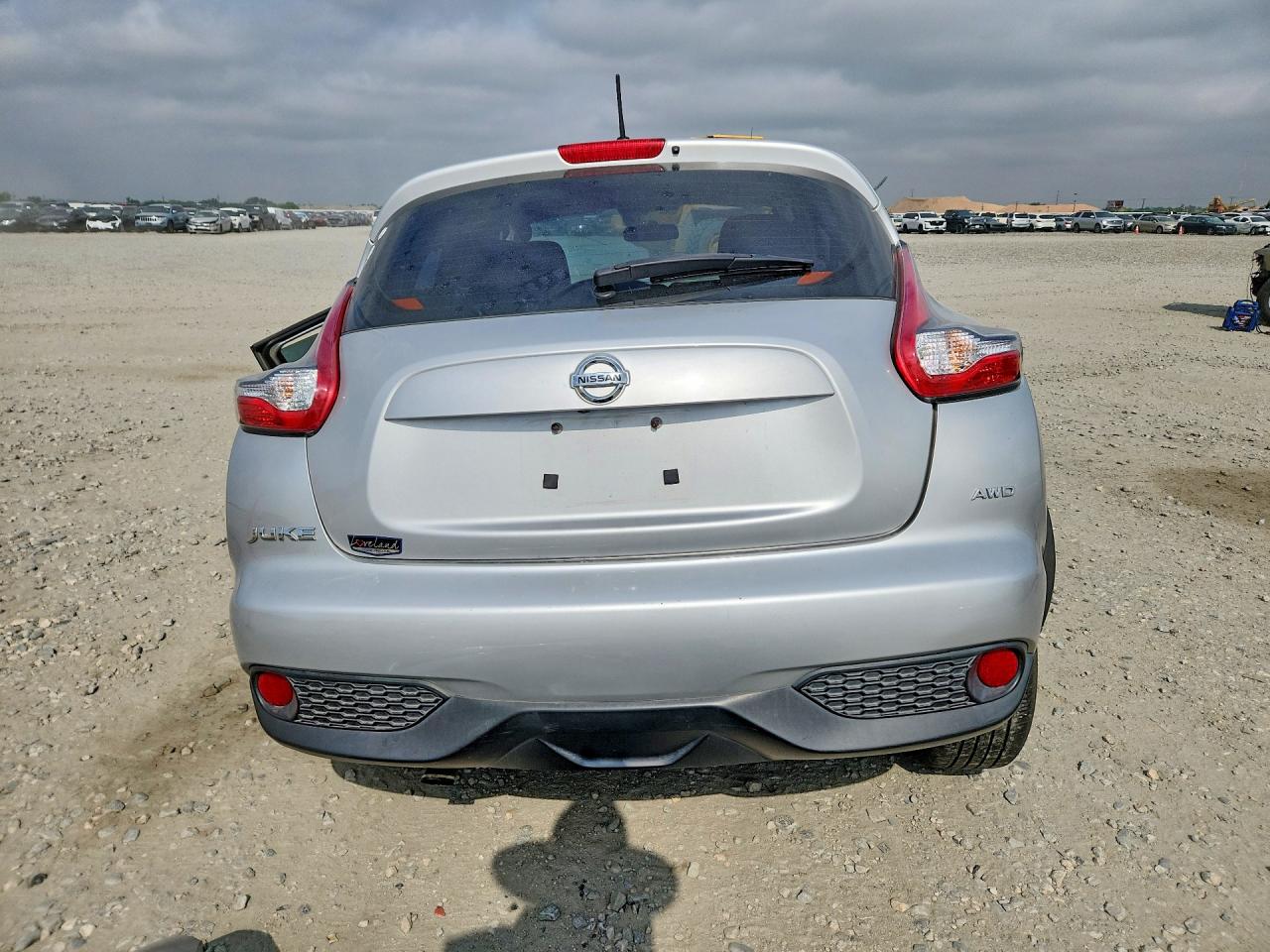 2015 NISSAN JUKE