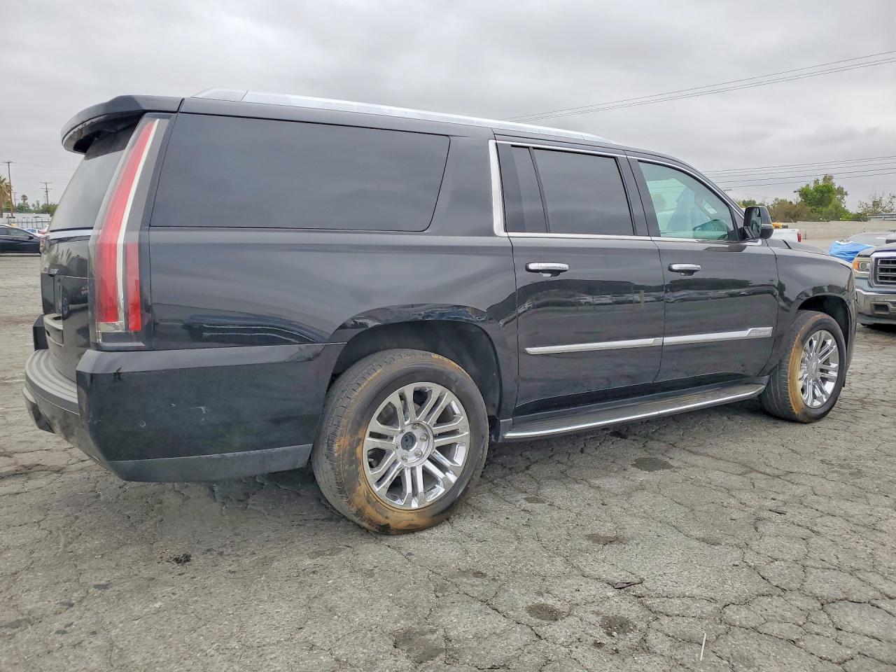 2020 CADILLAC ESCALADE
