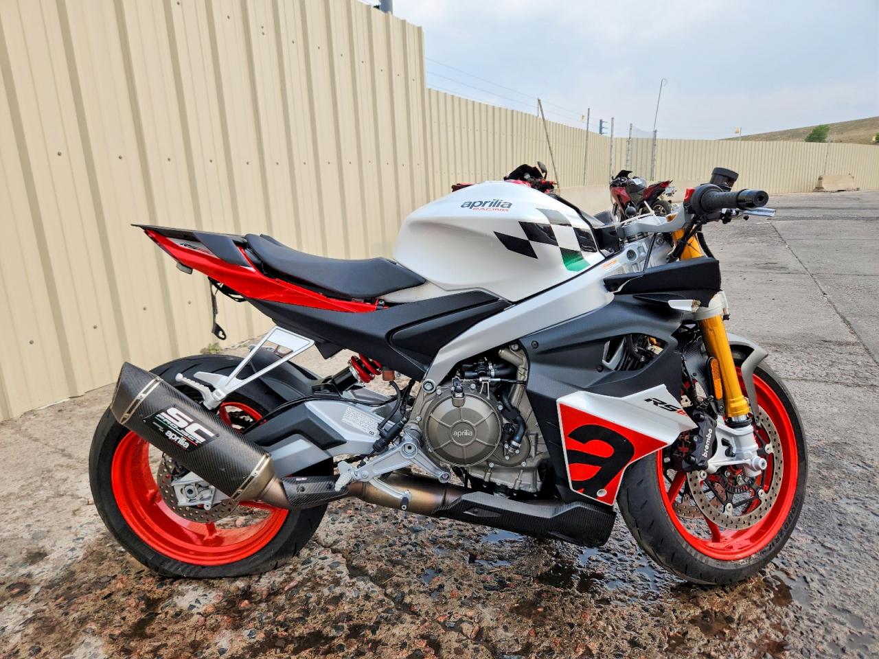 2024 APRILIA MOTORCYCLE