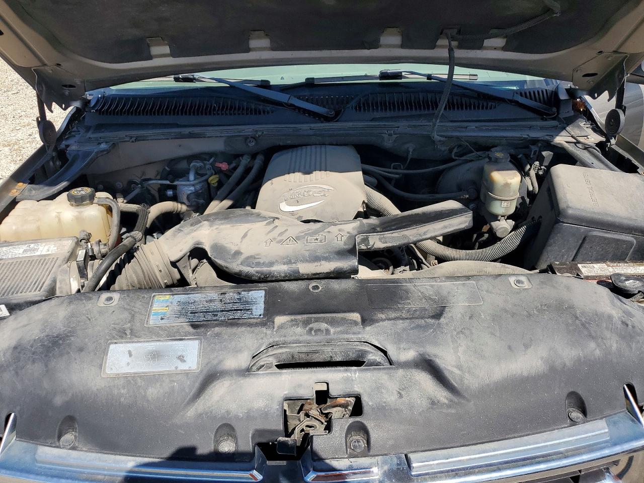 2002 CHEVROLET TAHOE