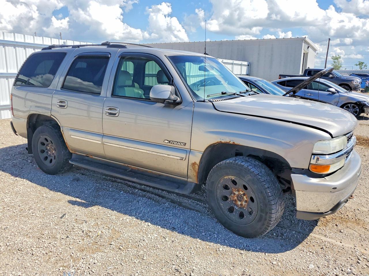2002 CHEVROLET TAHOE
