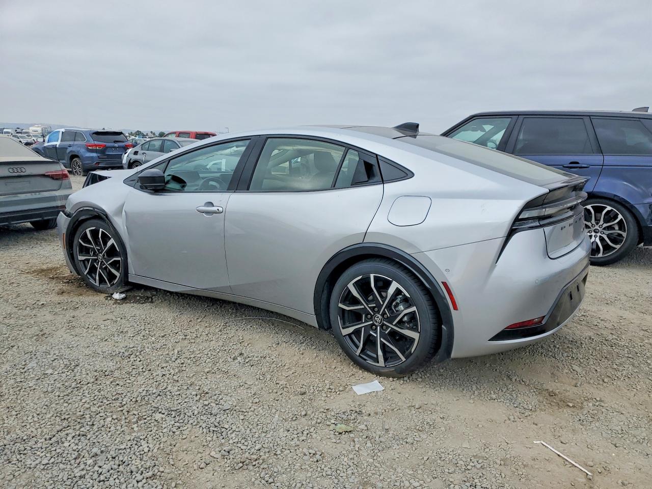 2024 TOYOTA PRIUS