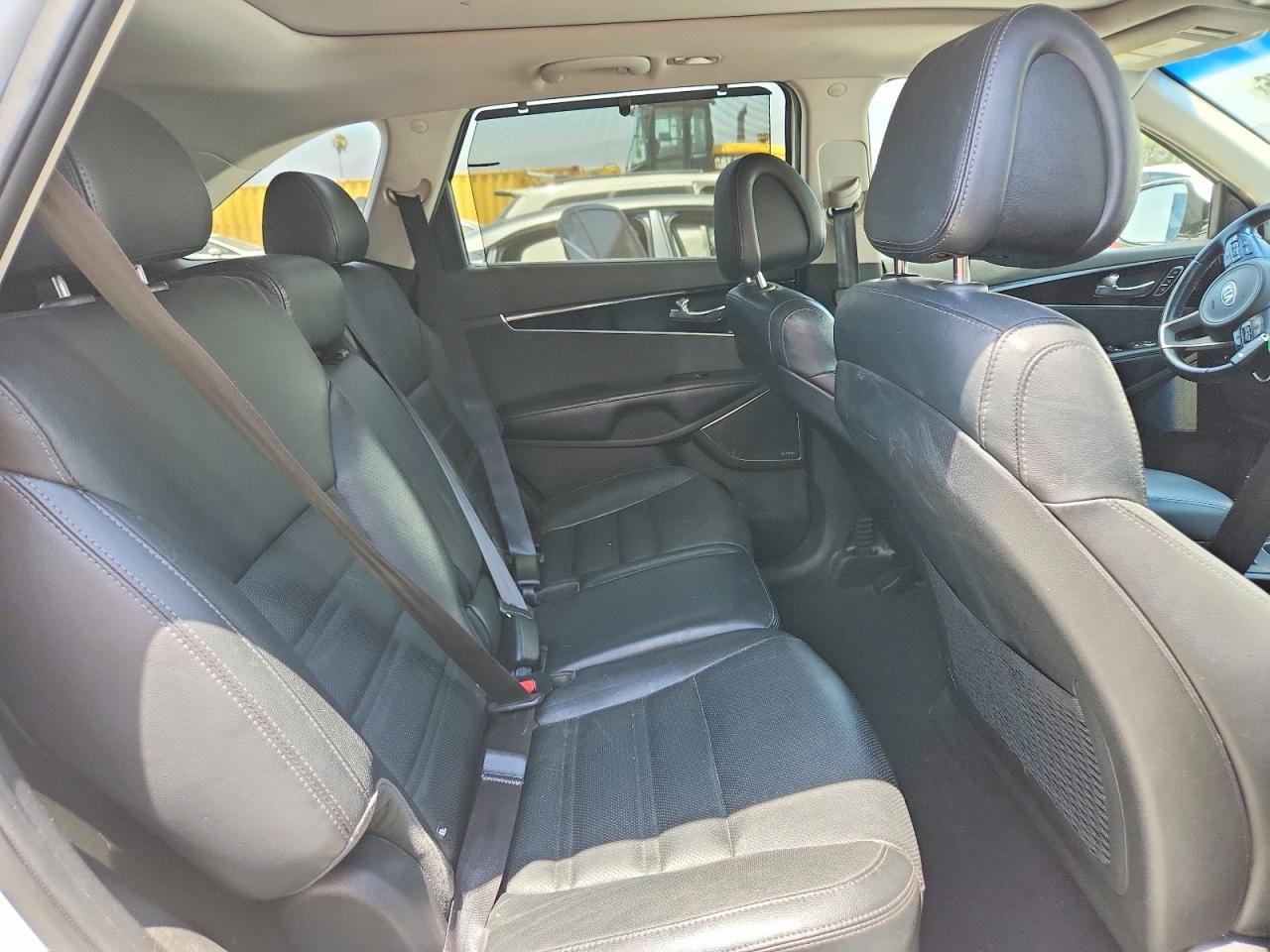 2016 KIA SORENTO