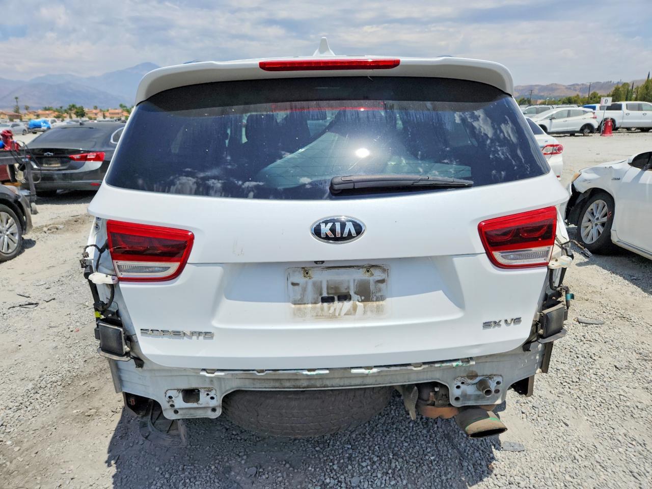 2016 KIA SORENTO