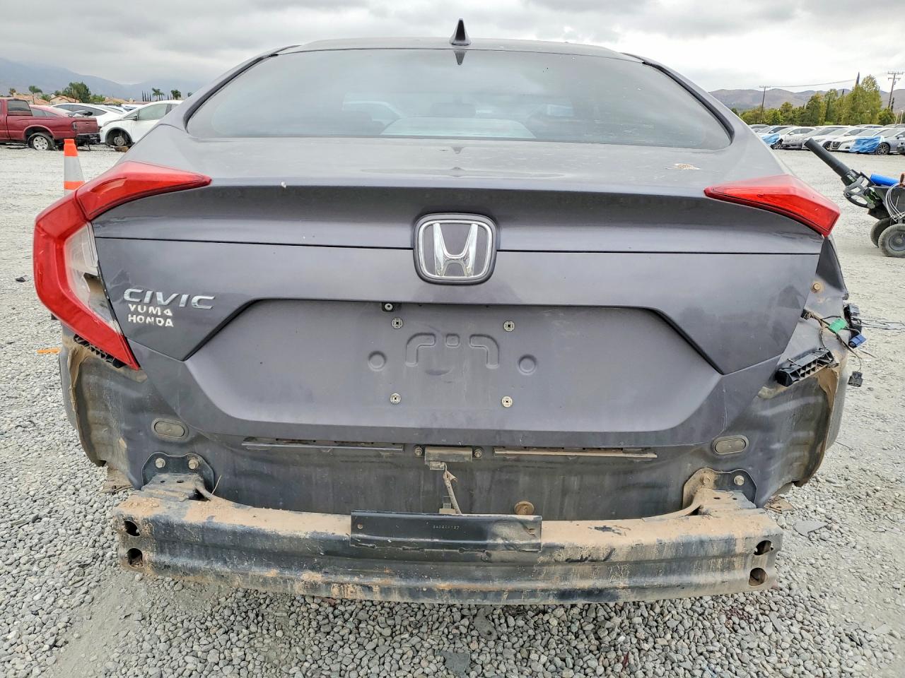 2018 HONDA CIVIC