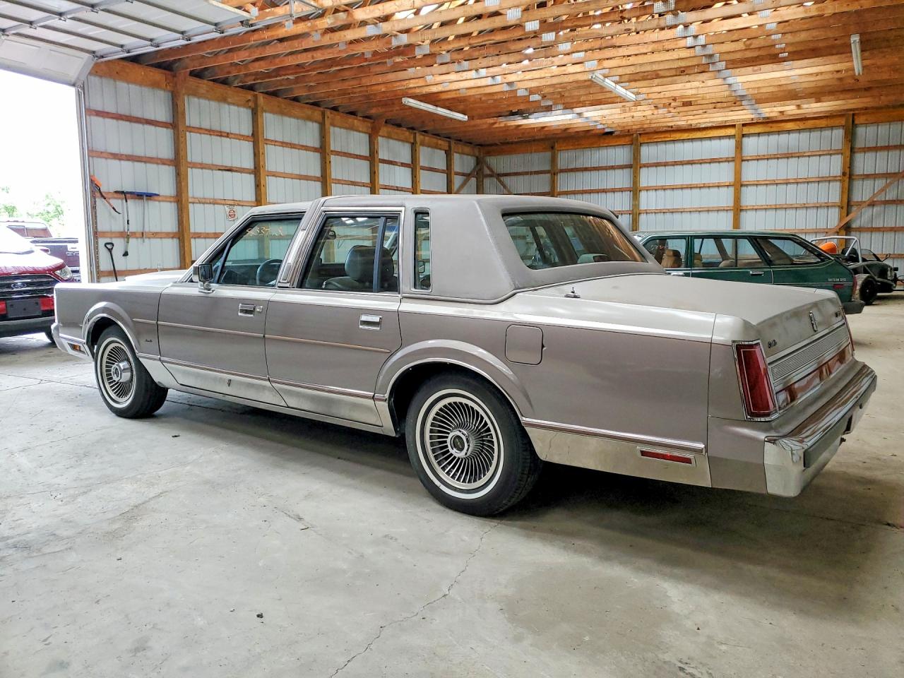 1989 LINCOLN TOWNCAR
