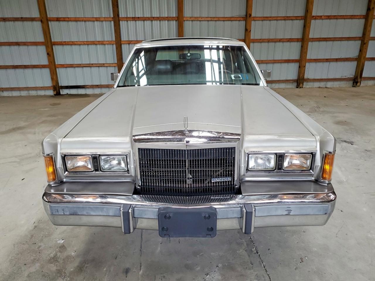 1989 LINCOLN TOWNCAR
