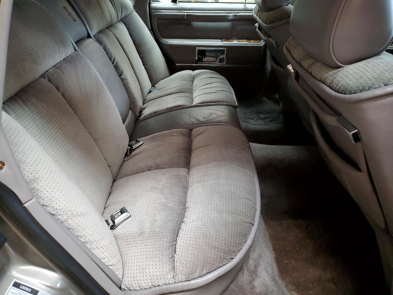 1989 LINCOLN TOWNCAR