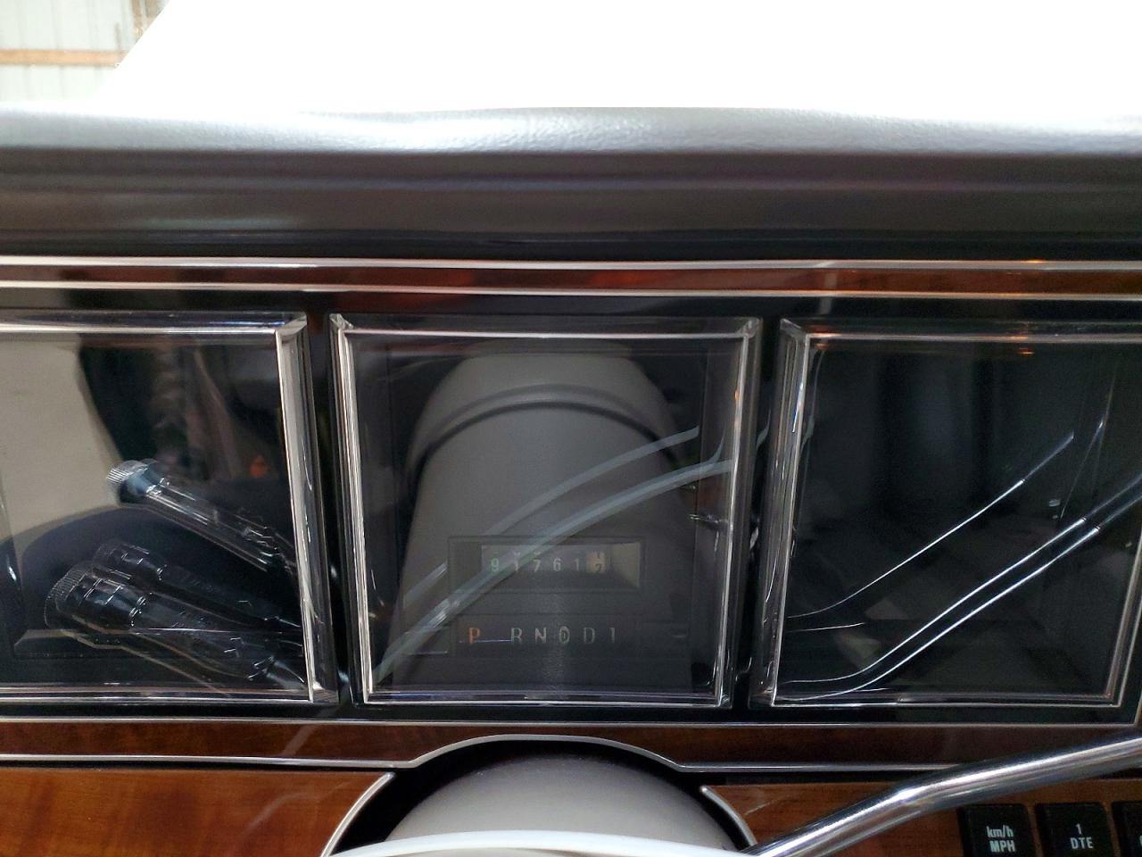 1989 LINCOLN TOWNCAR