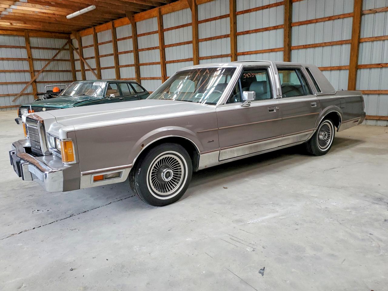 1989 LINCOLN TOWNCAR