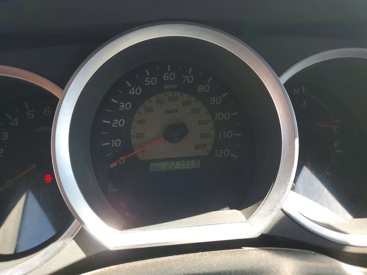 2005 TOYOTA TACOMA DOU