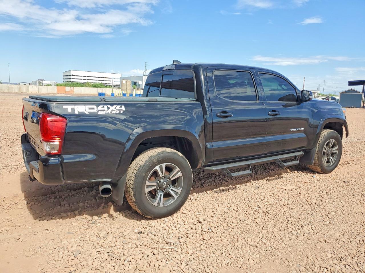 2017 TOYOTA TACOMA