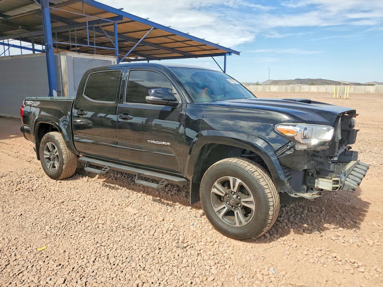 2017 TOYOTA TACOMA