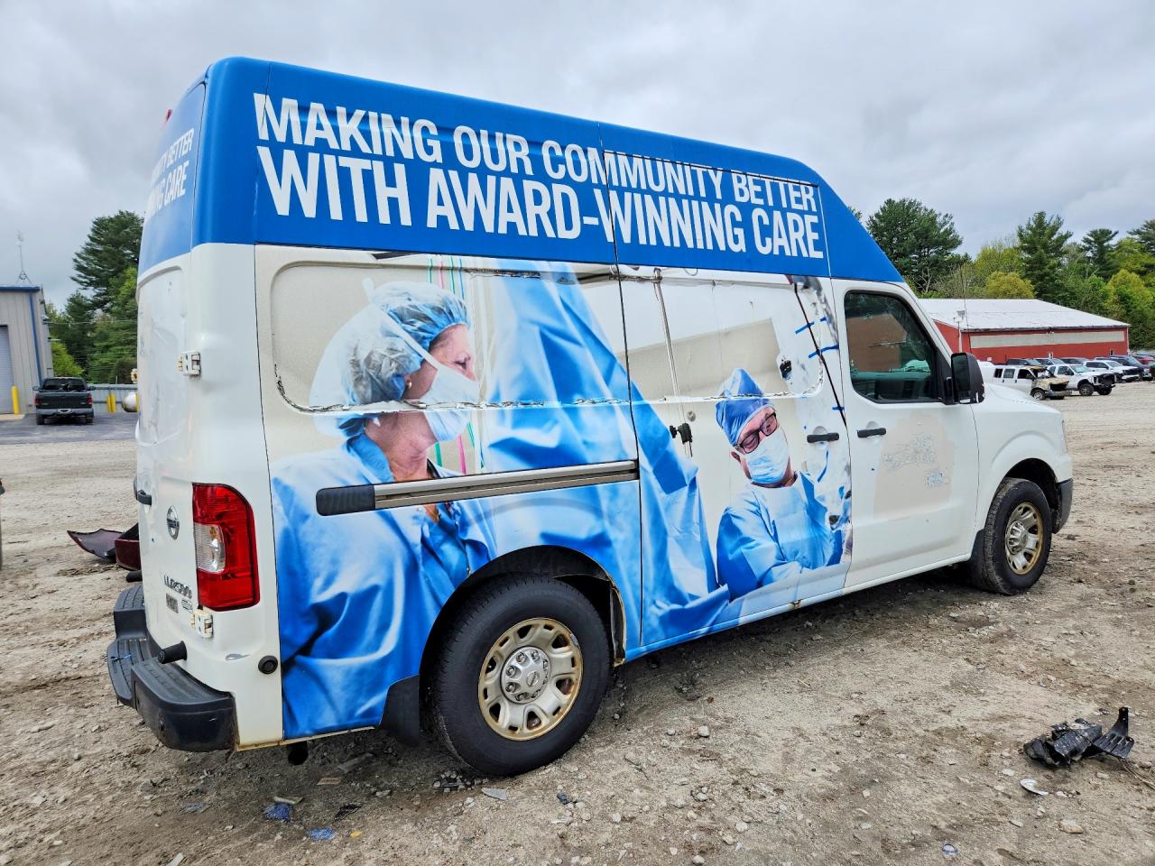 2014 NISSAN NV
