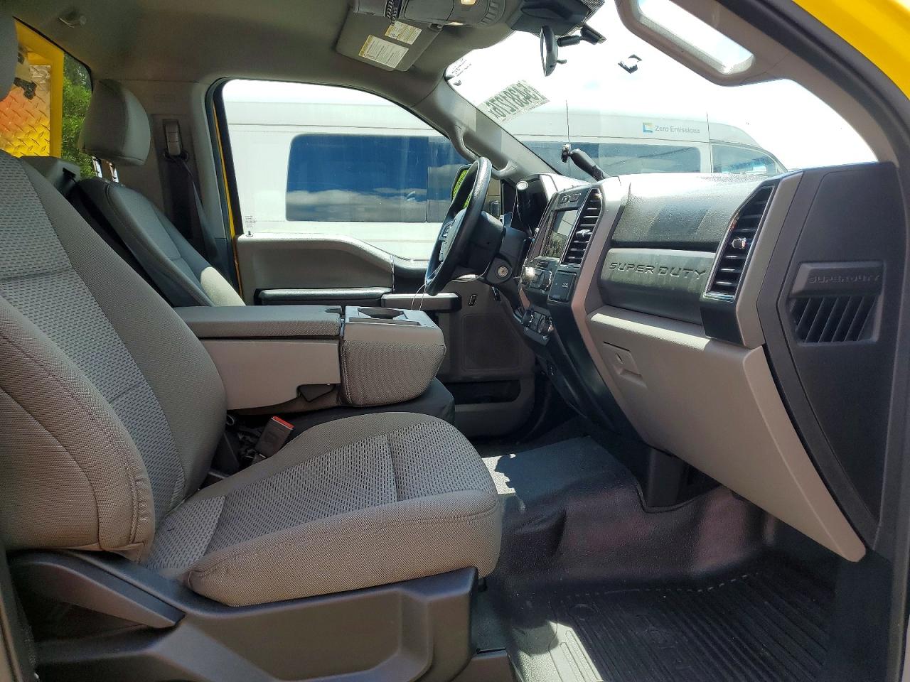 2021 FORD F550