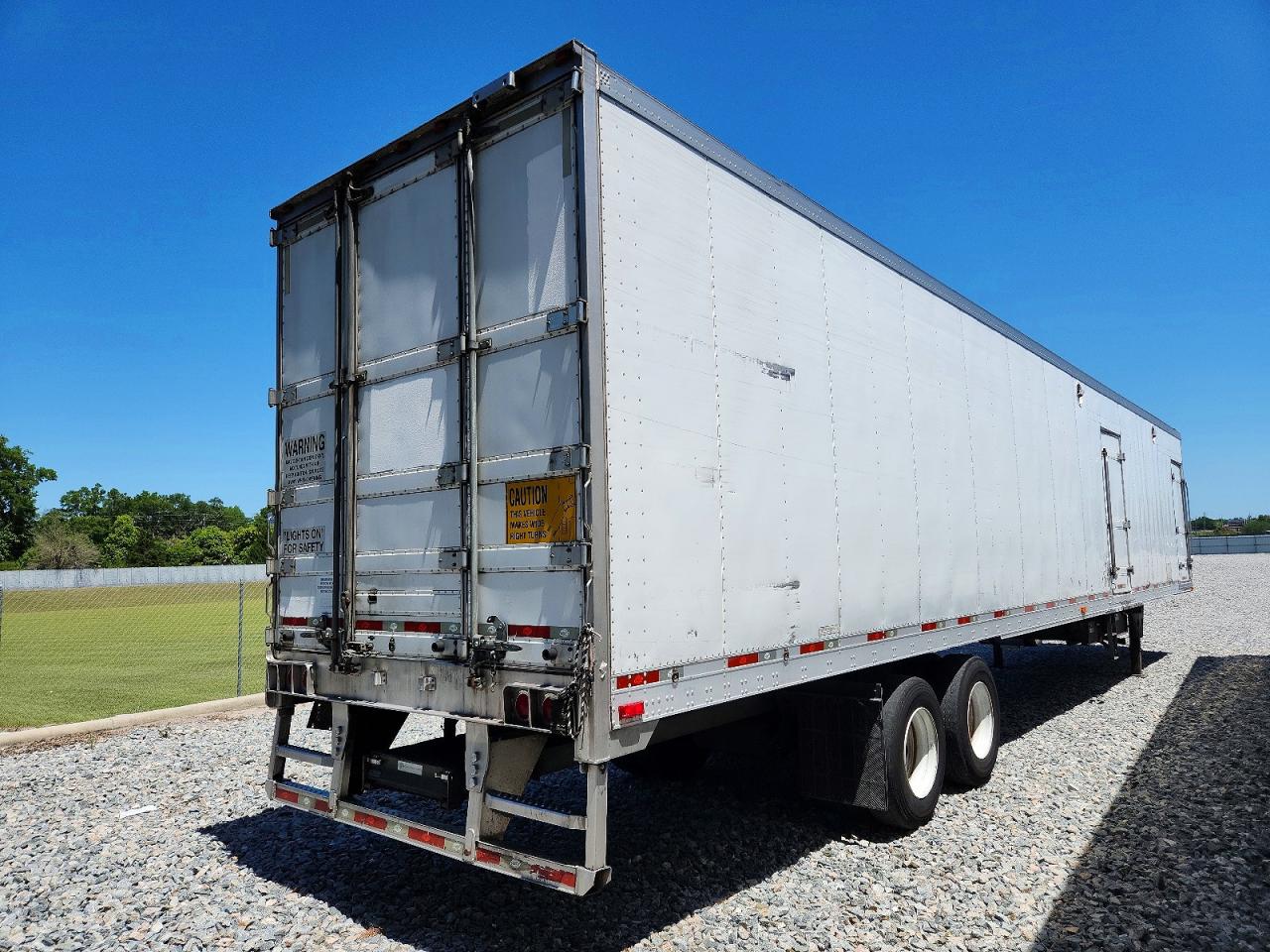 2016 UTILITY TRAILER TRAILER