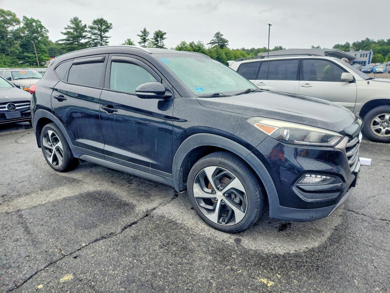2016 HYUNDAI TUCSON