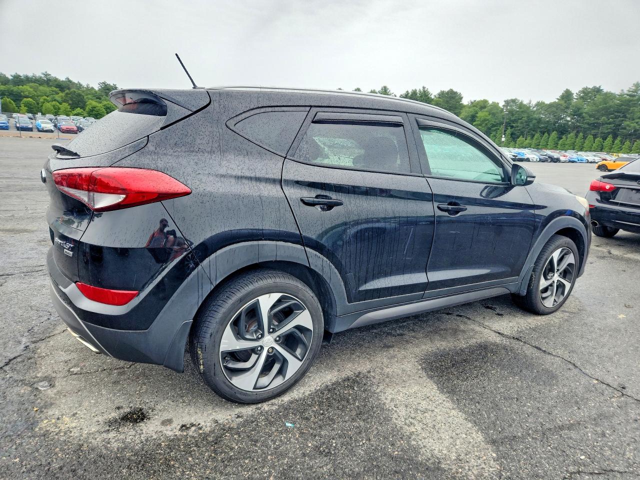 2016 HYUNDAI TUCSON