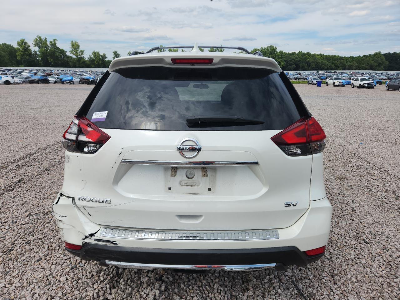 2017 NISSAN ROGUE
