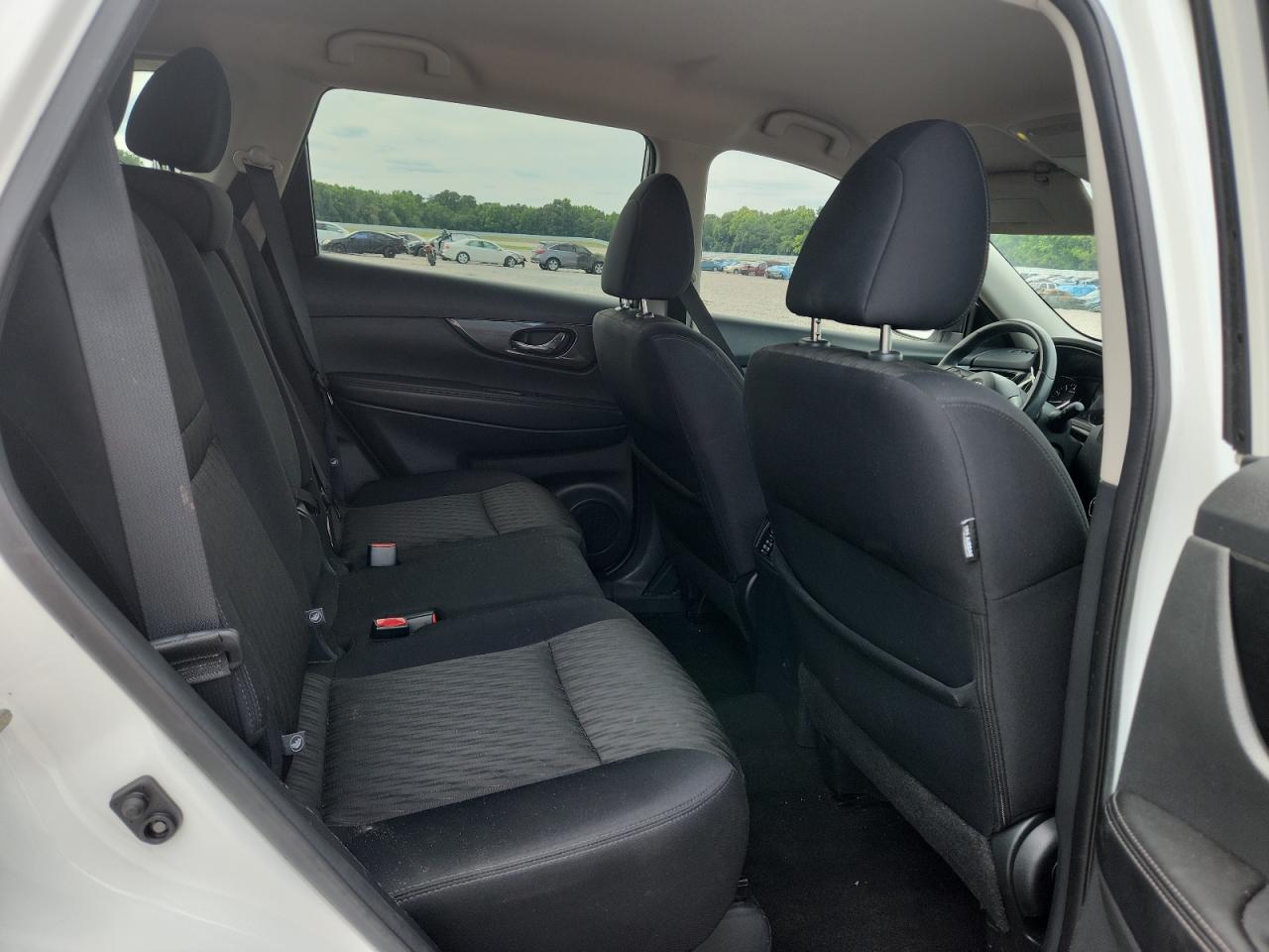 2017 NISSAN ROGUE