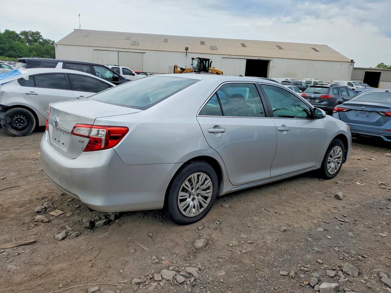 2014 TOYOTA CAMRY