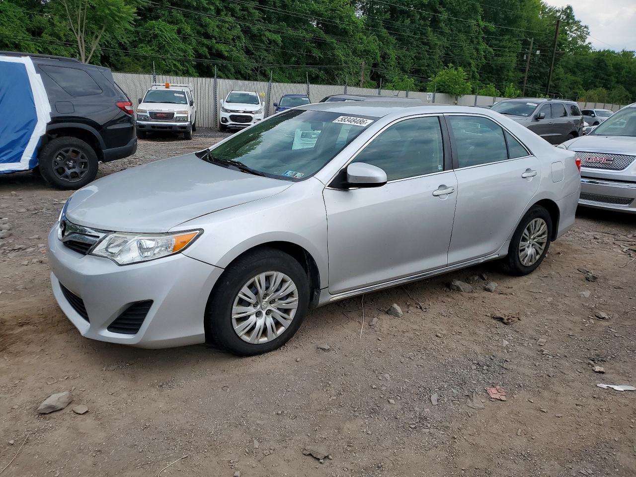 2014 TOYOTA CAMRY