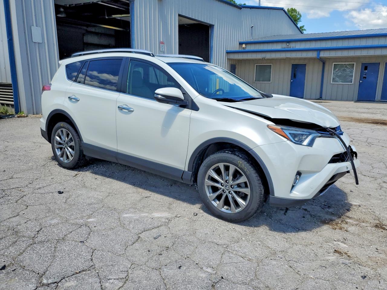 2016 TOYOTA RAV4