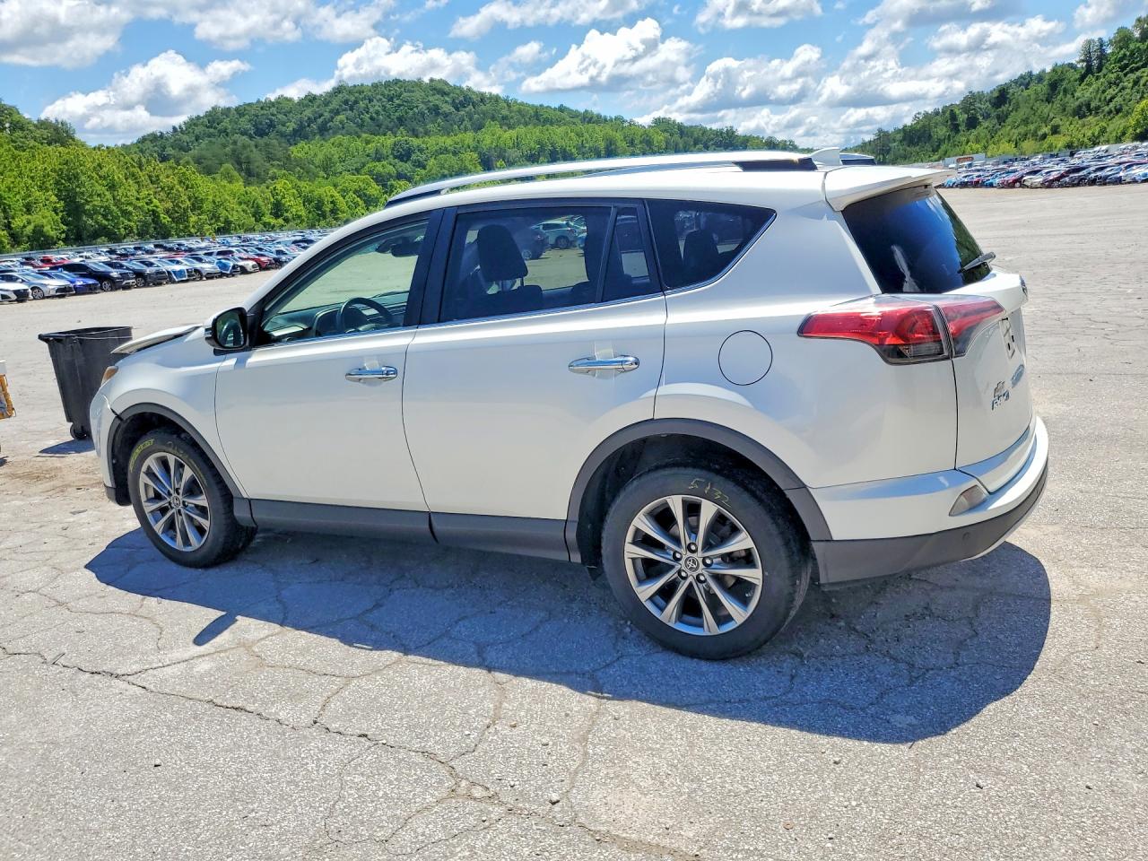 2016 TOYOTA RAV4