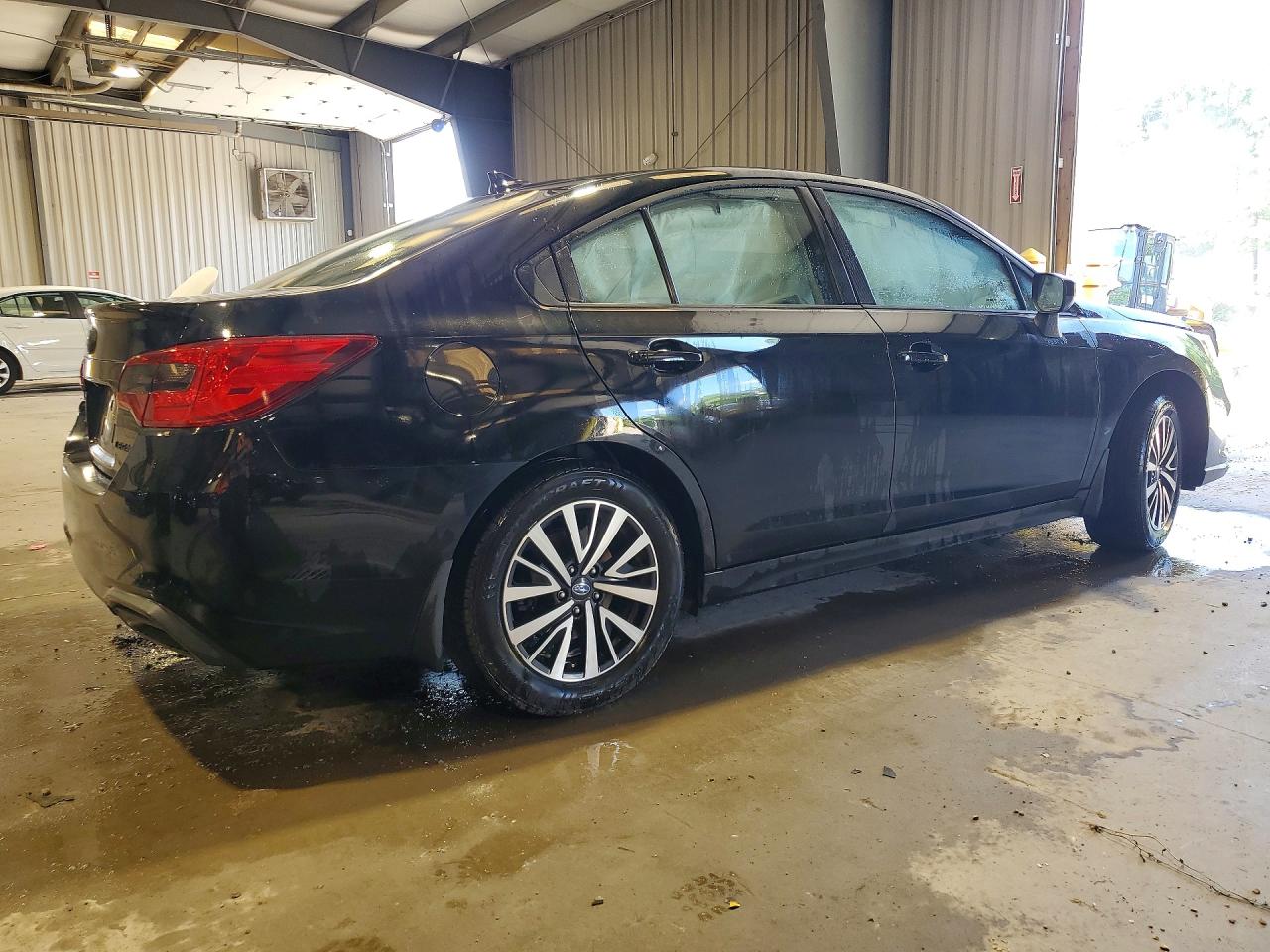 2018 SUBARU LEGACY