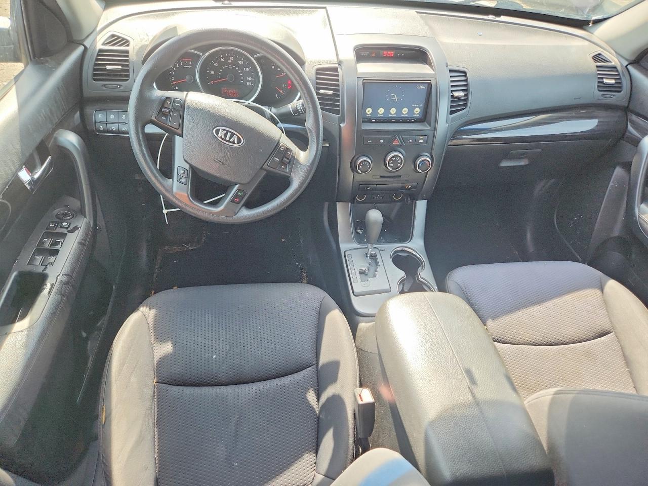 2011 KIA SORENTO