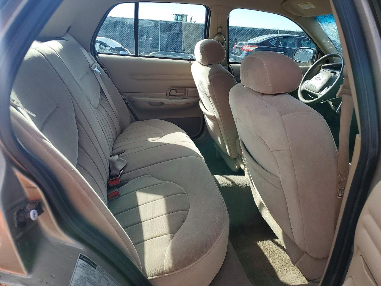 2002 FORD CROWN VIC