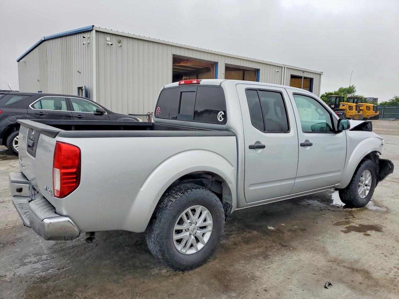 2016 NISSAN FRONTIER