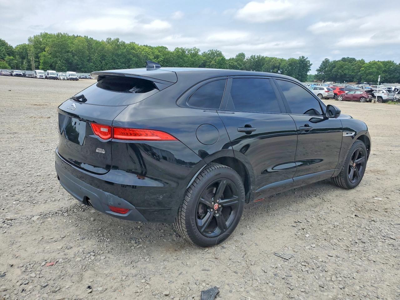 2018 JAGUAR F-PACE