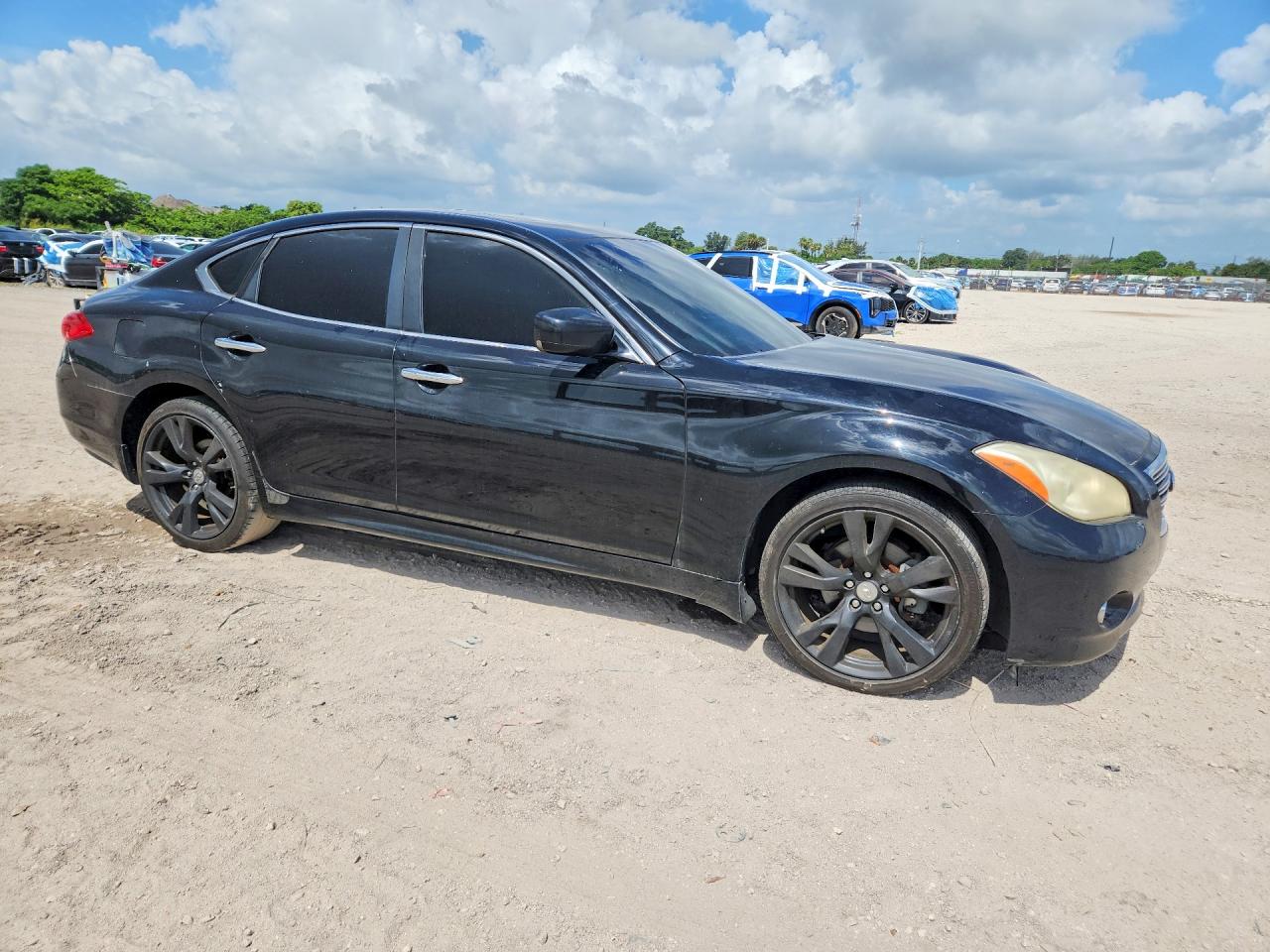 2012 INFINITI M37