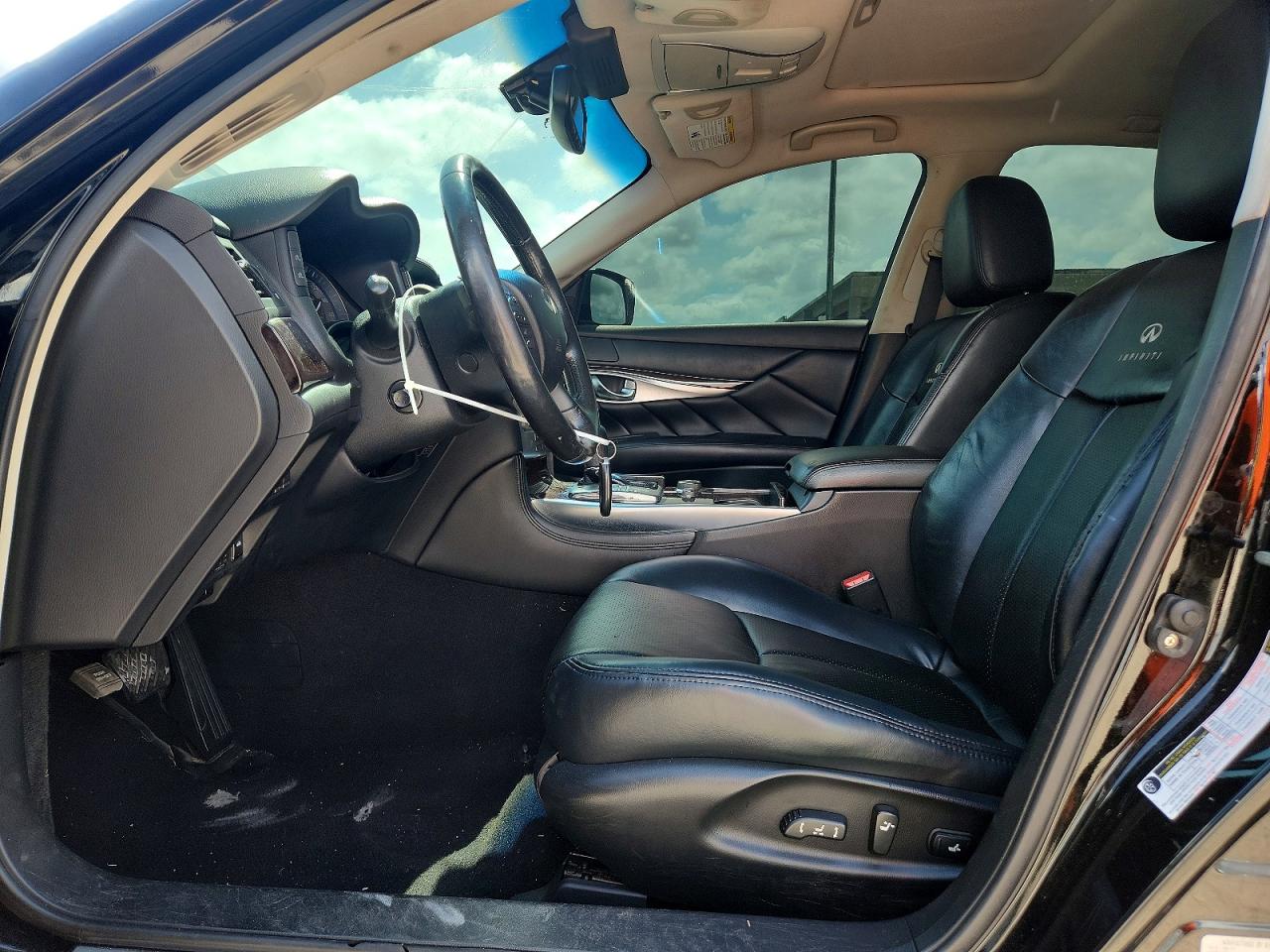 2012 INFINITI M37