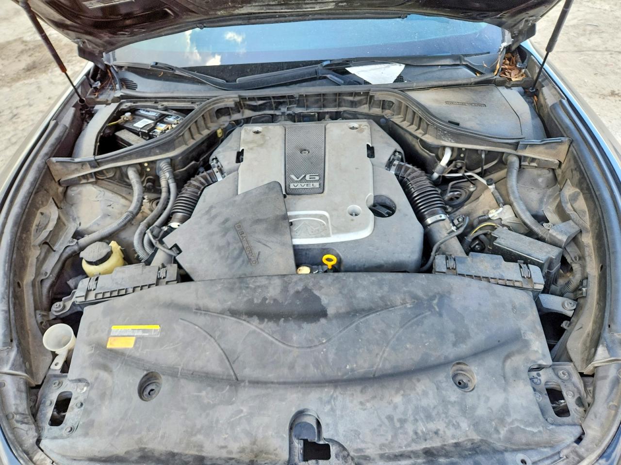 2012 INFINITI M37