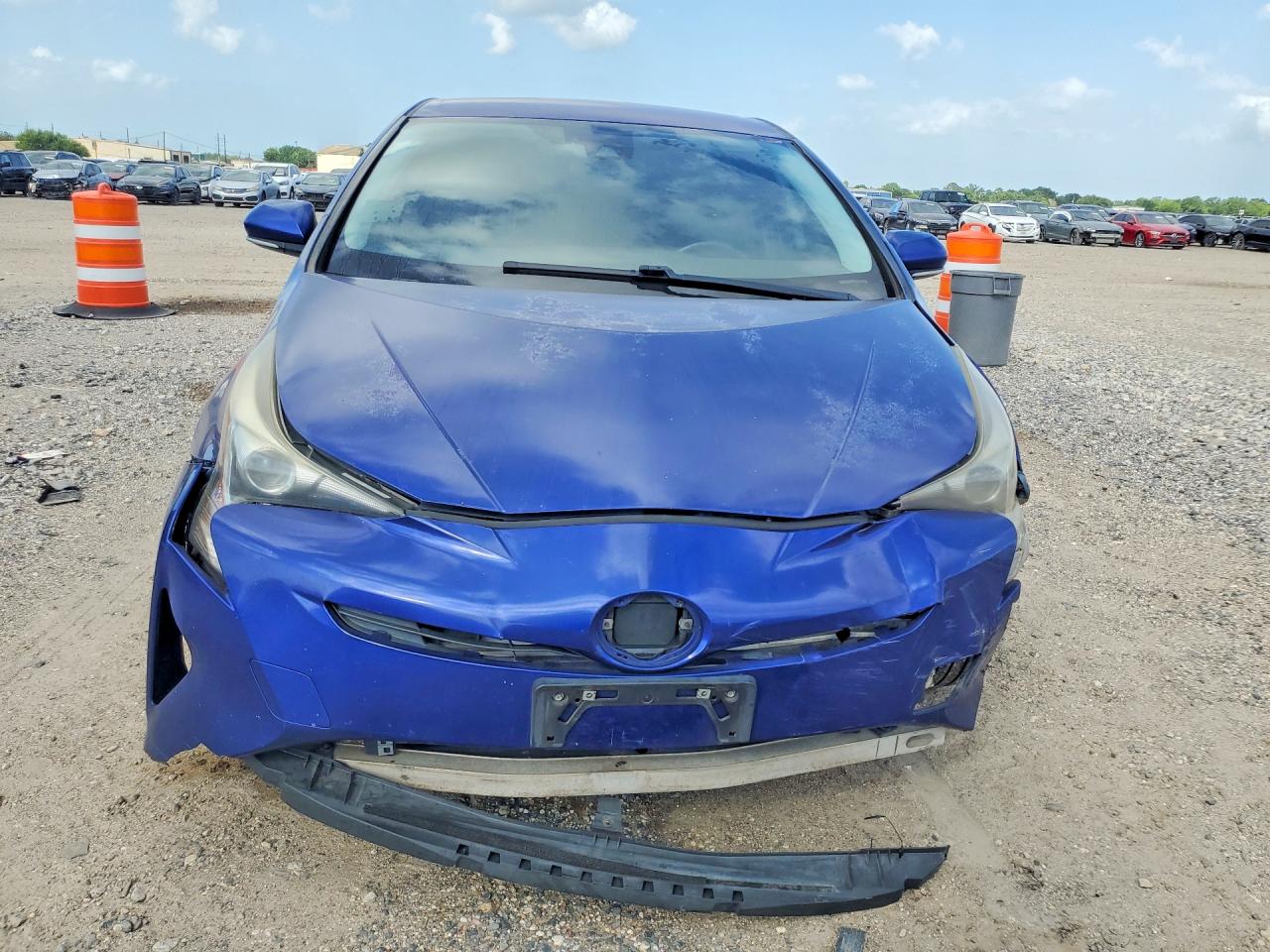 2016 TOYOTA PRIUS