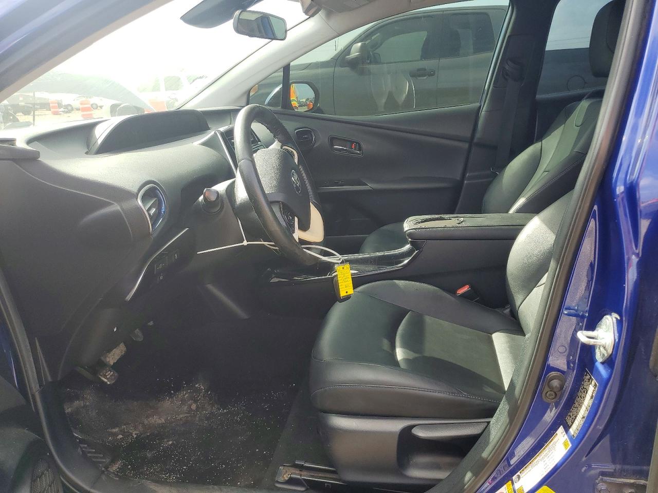 2016 TOYOTA PRIUS