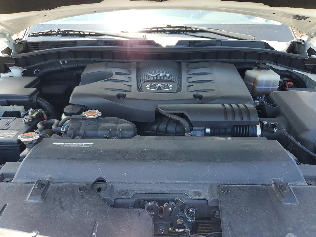 2016 INFINITI QX80