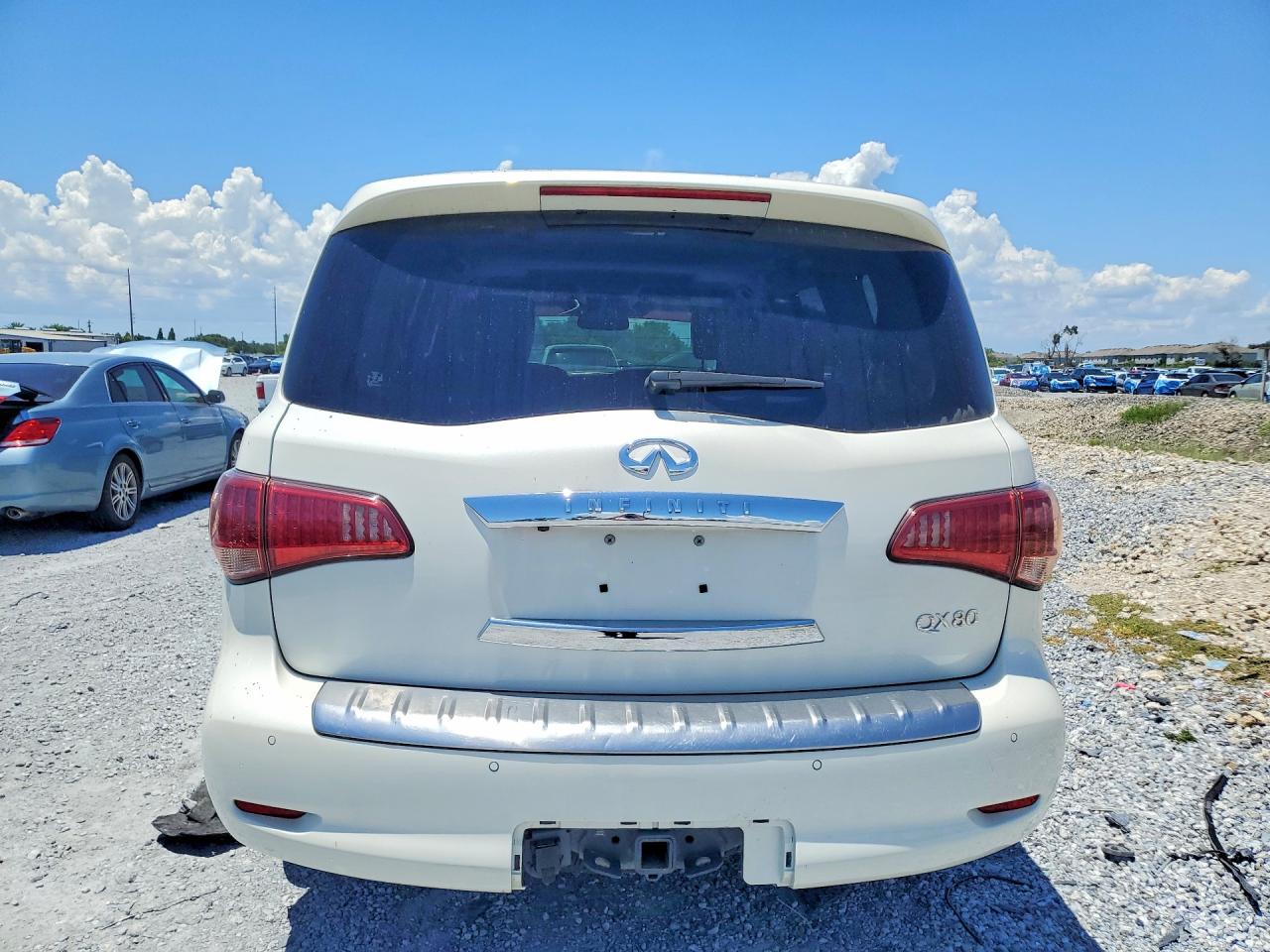 2016 INFINITI QX80