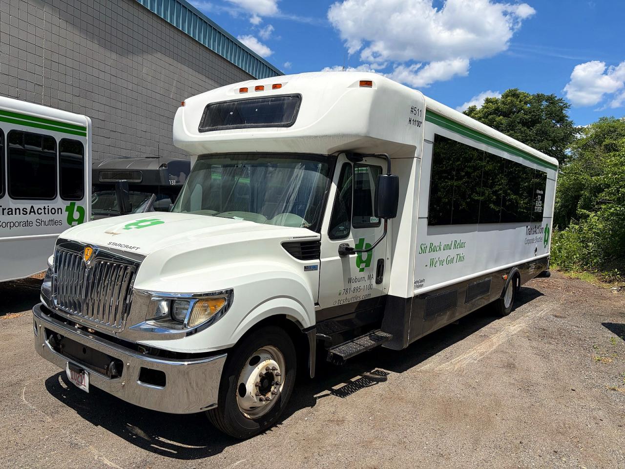 2013 IC CORPORATION 3000 AC