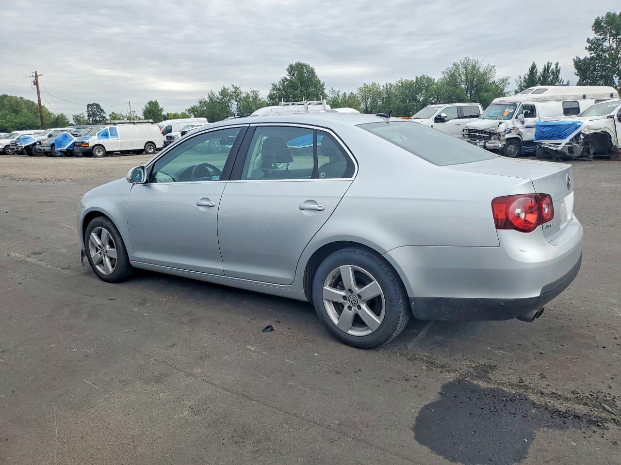 2009 VOLKSWAGEN JETTA