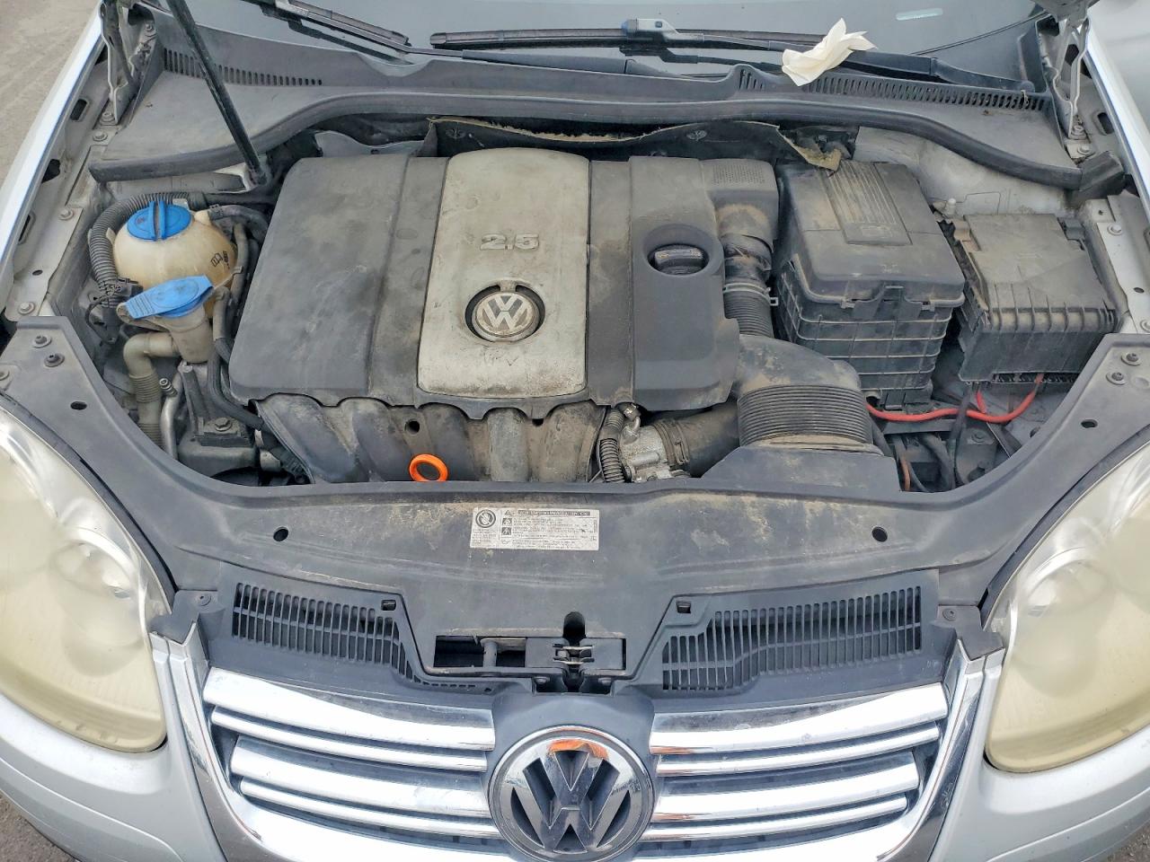 2009 VOLKSWAGEN JETTA